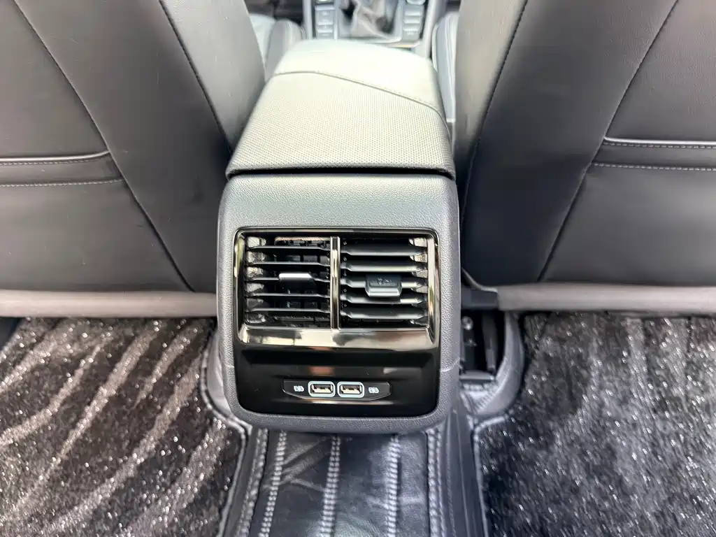Volkswagen Sagitar — миниатюра 8