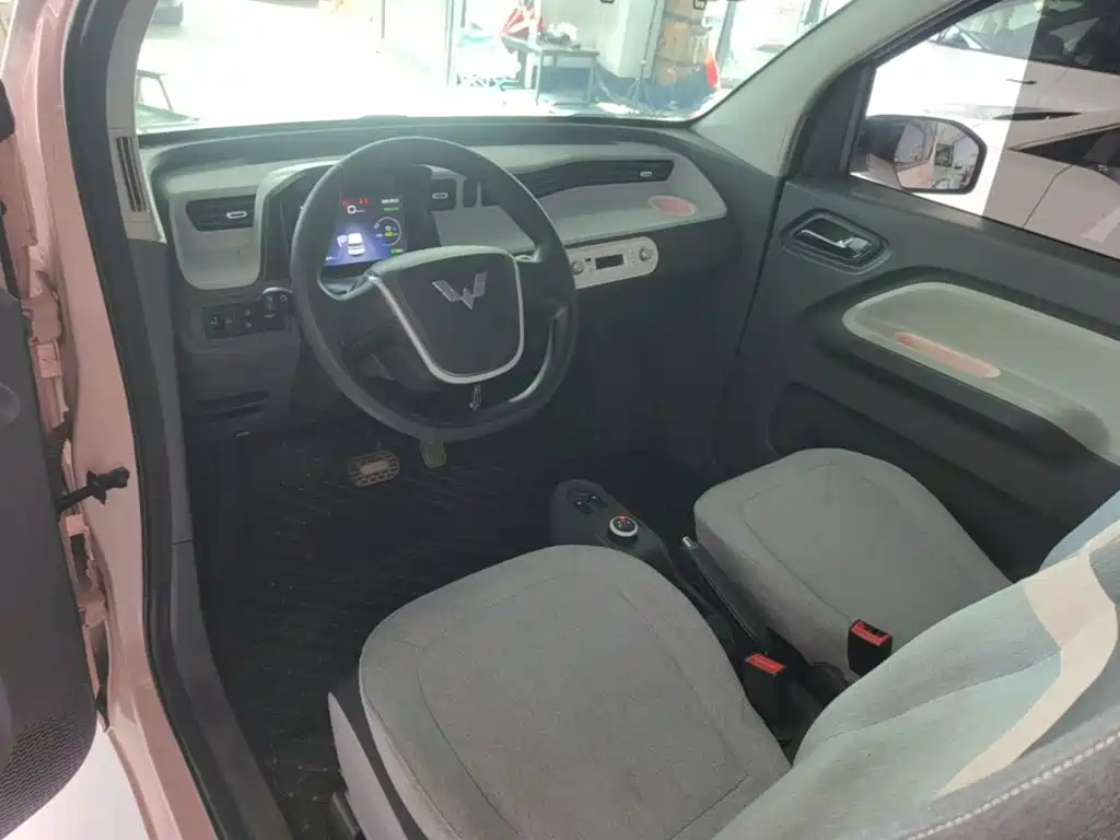 Wuling MINIEV — миниатюра 10
