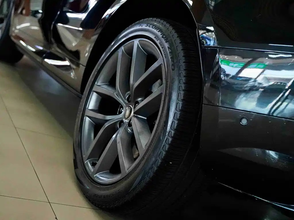 Land Rover Sport — миниатюра 8