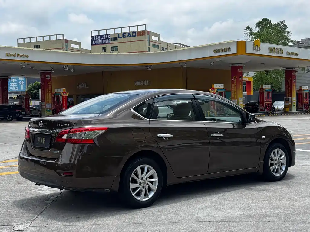 Nissan Sylphy 2012 1.6XL CVT Luxury