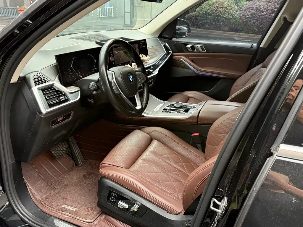 BMW X7 — миниатюра 8