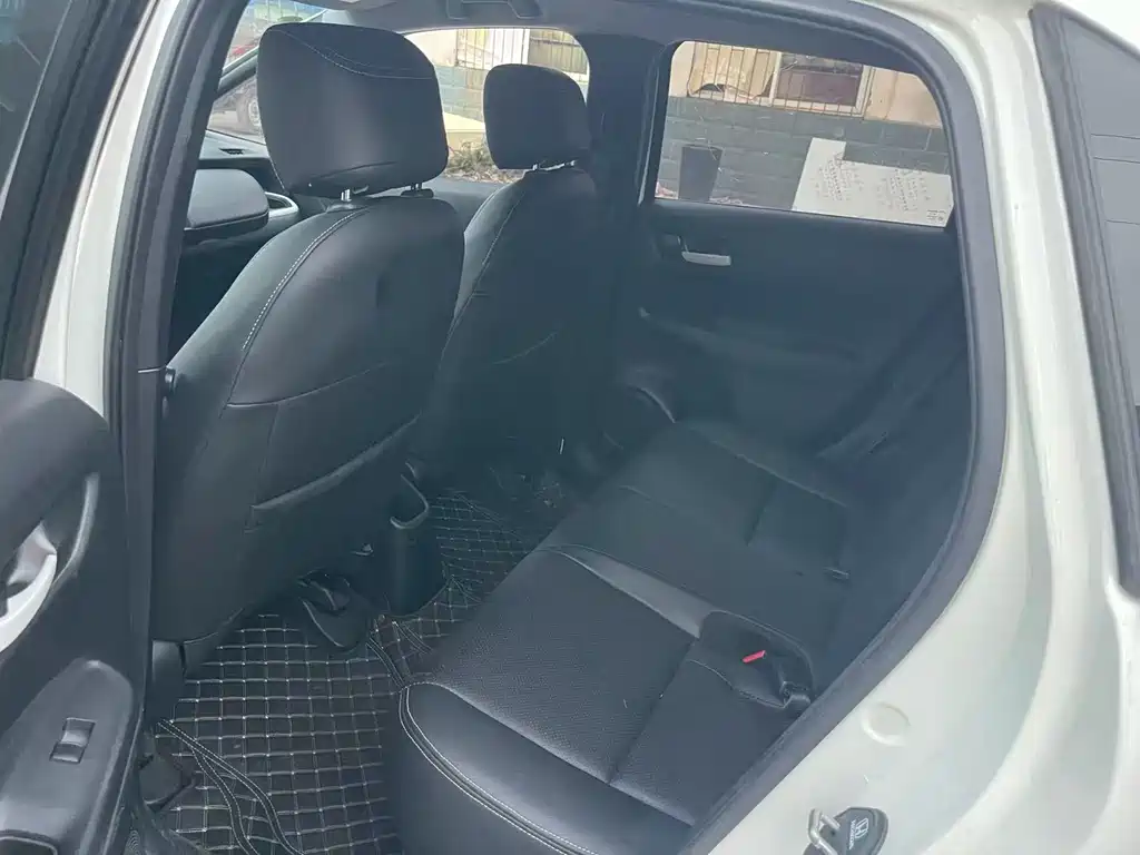 Honda Fit — миниатюра 7