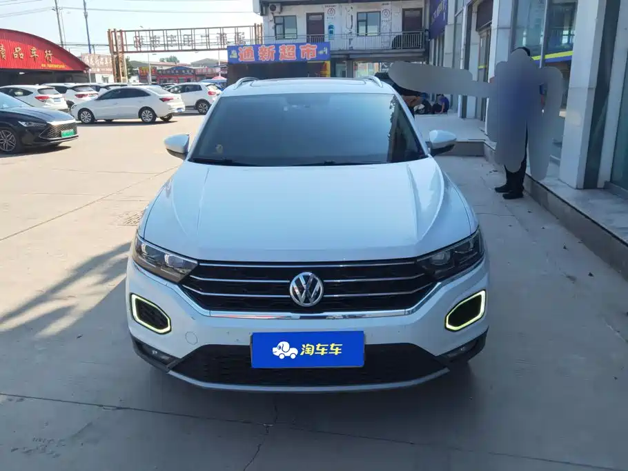 Volkswagen T-Roc — миниатюра 2