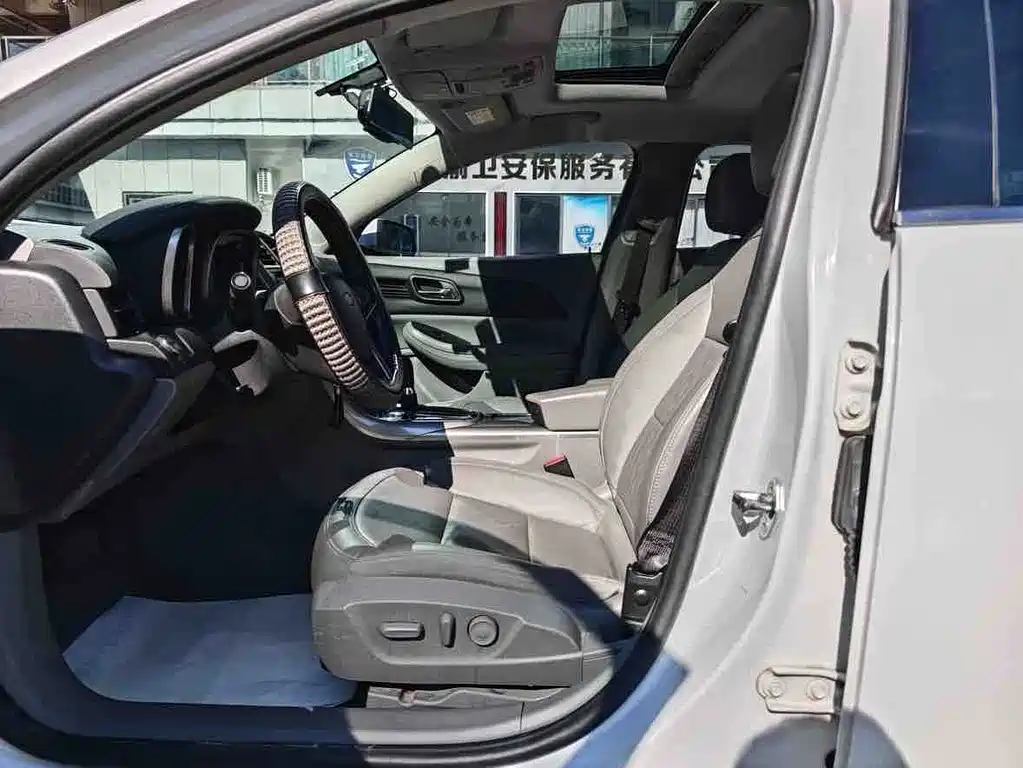 Chevrolet Malibu — миниатюра 4