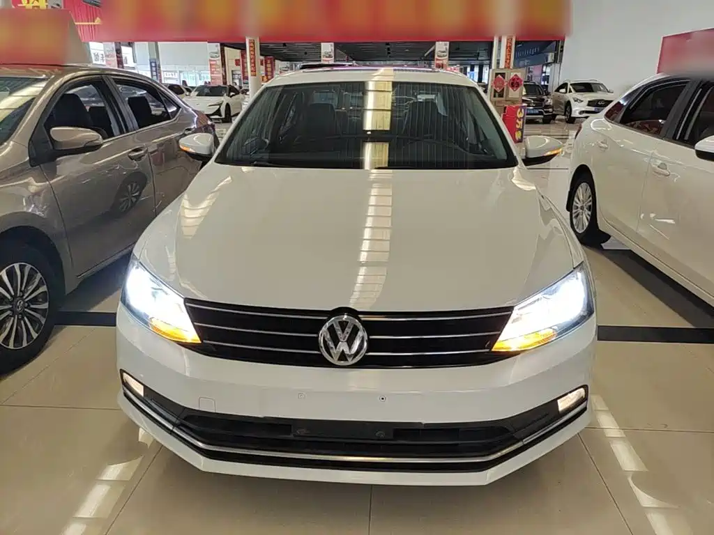 Volkswagen Sagitar — миниатюра 3