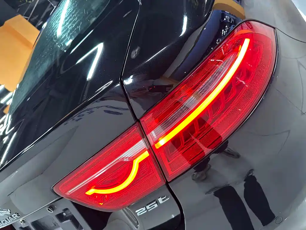 Jaguar XEL — миниатюра 15