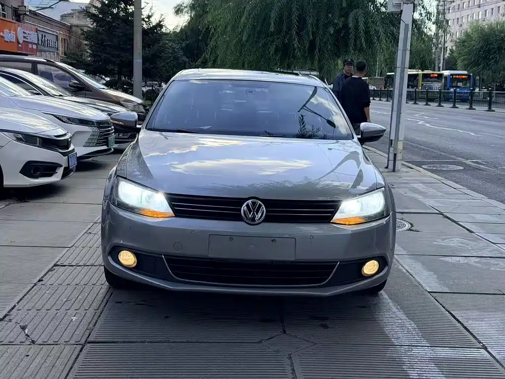 Volkswagen Sagitar — миниатюра 3