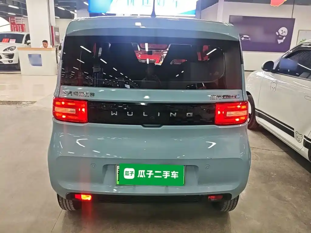 Wuling MINIEV — миниатюра 6