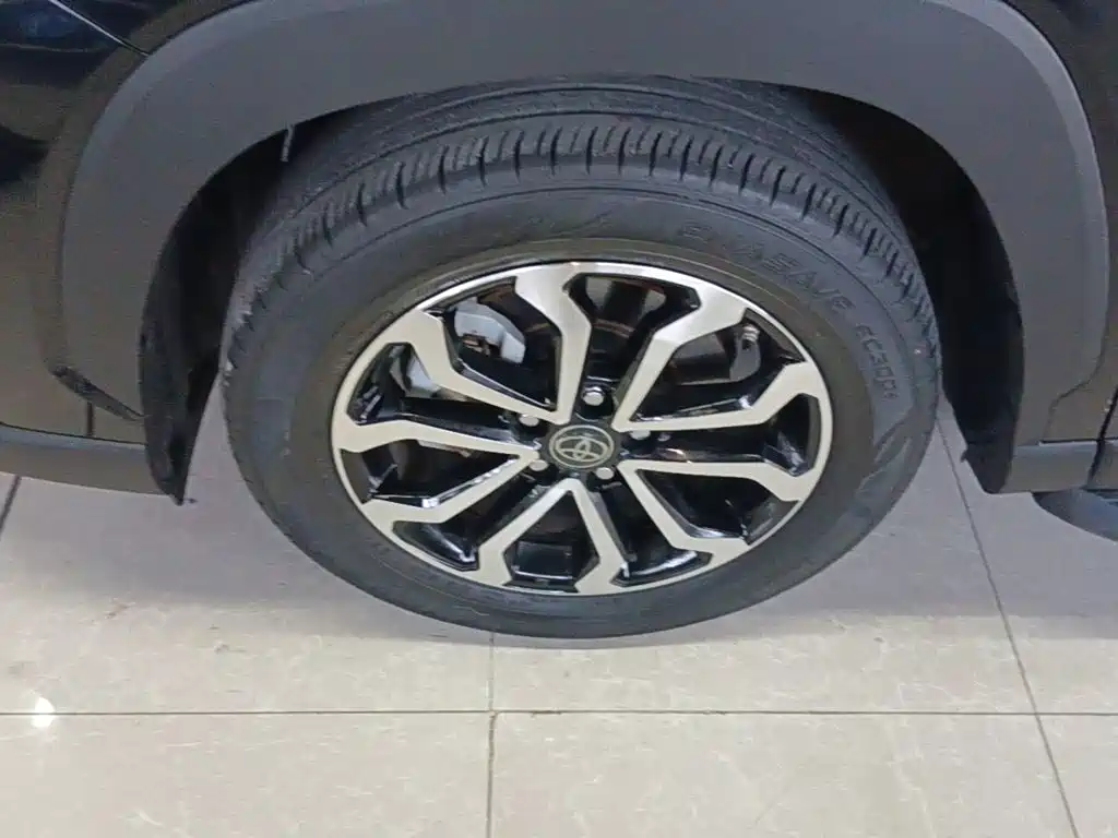 Toyota Frontlander — миниатюра 23