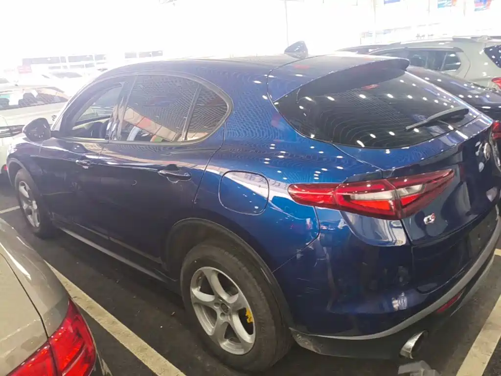 Alfa Romeo Stelvio — миниатюра 5