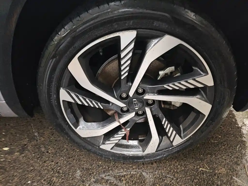 Geely Xingyue L — миниатюра 8