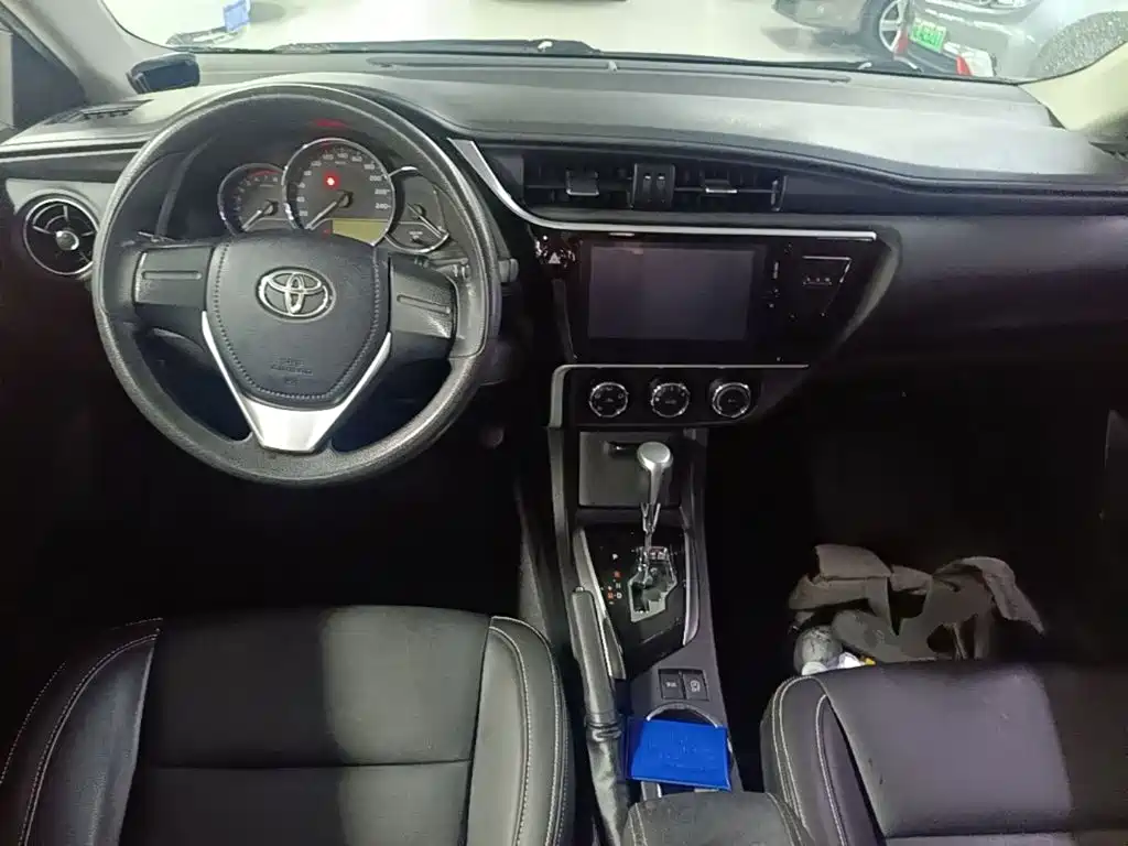 Toyota Corolla — миниатюра 10