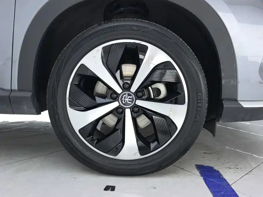 BYD PLUS New Energy — миниатюра 6
