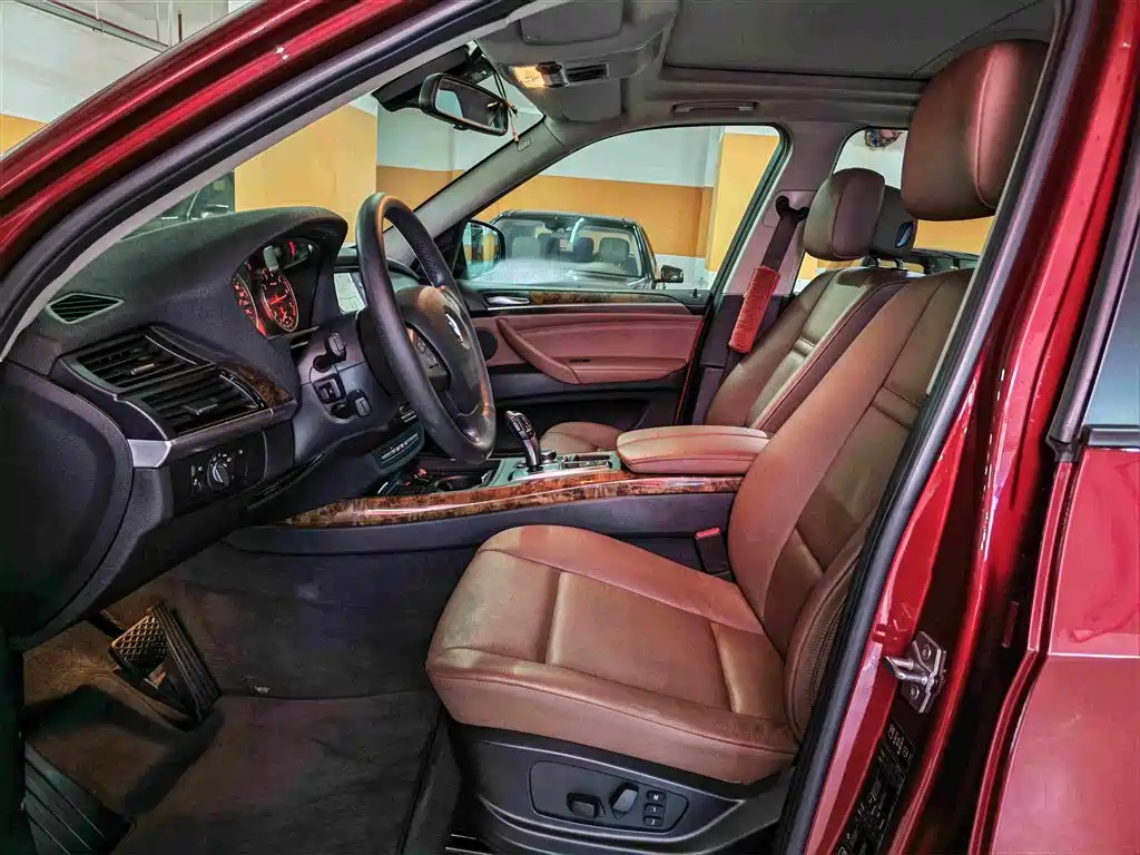 BMW X5 (Import) — миниатюра 6
