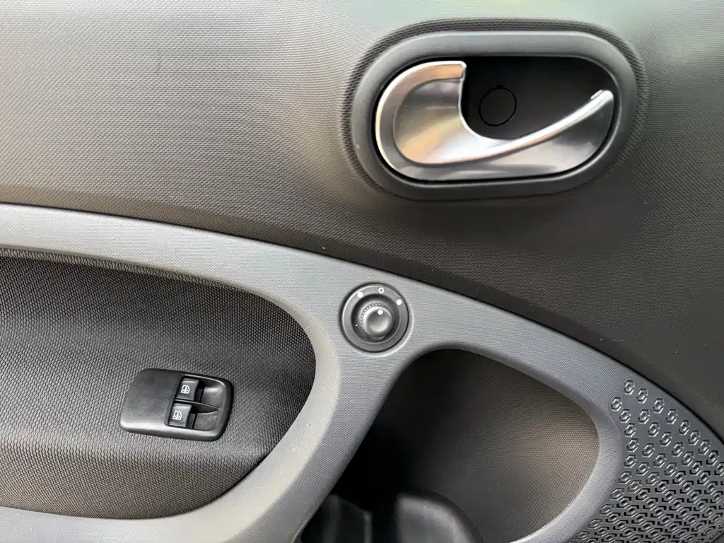 smart Smart Fortwo — миниатюра 15