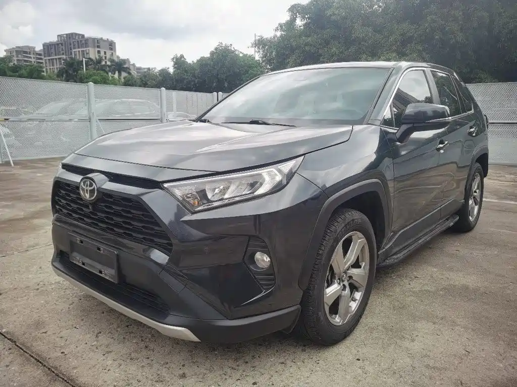 Toyota RAV4 — миниатюра 2
