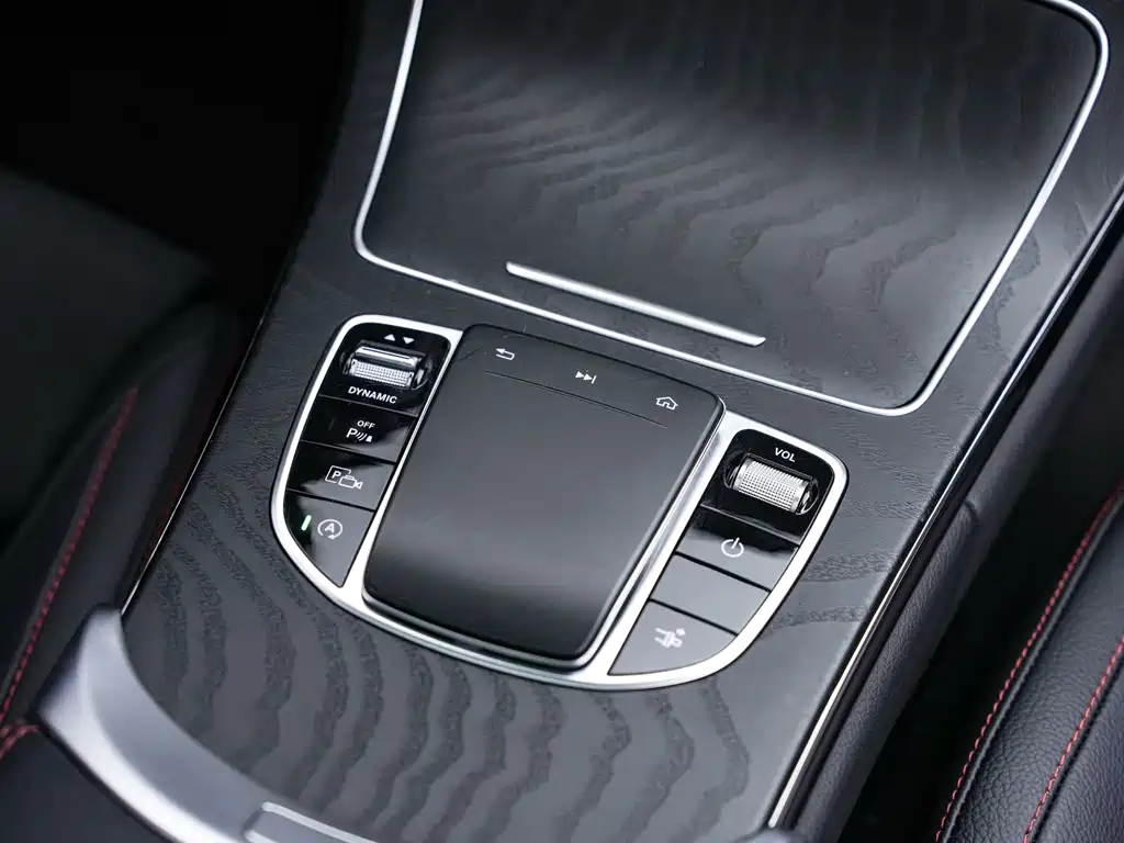 Mercedes-Benz C-Class (Import) — миниатюра 13