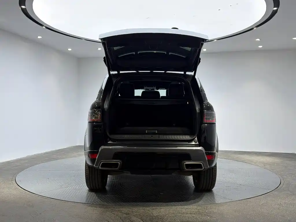 Land Rover Sport PHEV — миниатюра 9