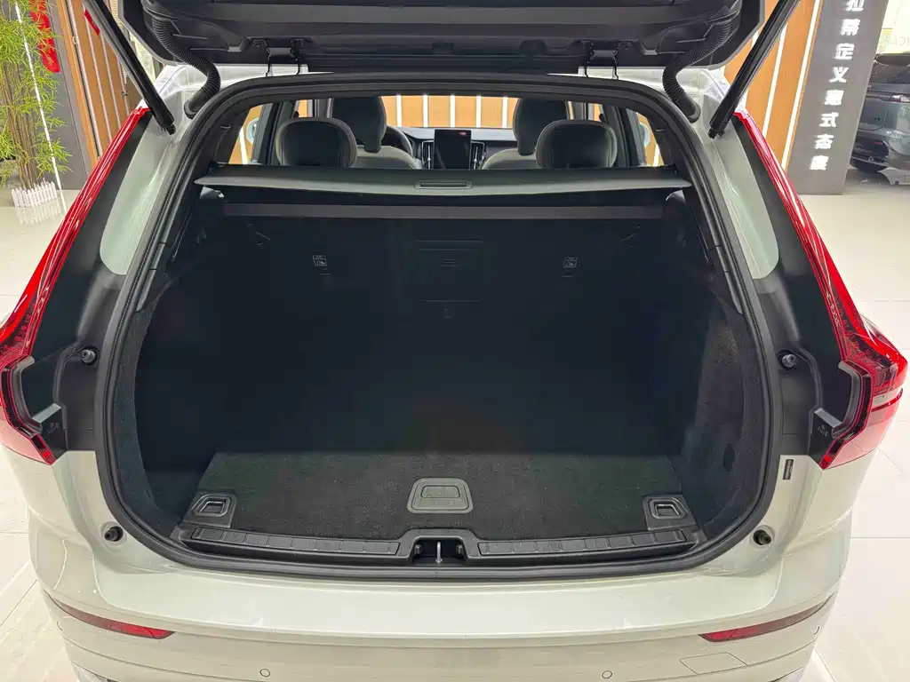 Volvo XC60 — миниатюра 7