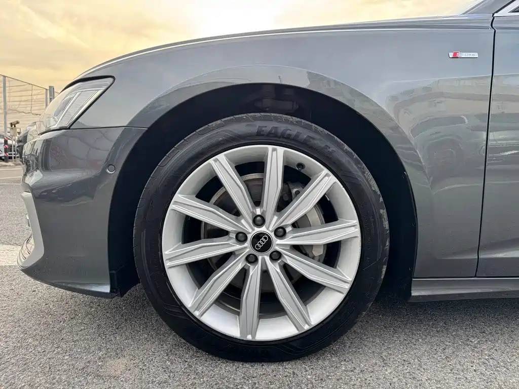 Audi A6L — миниатюра 9