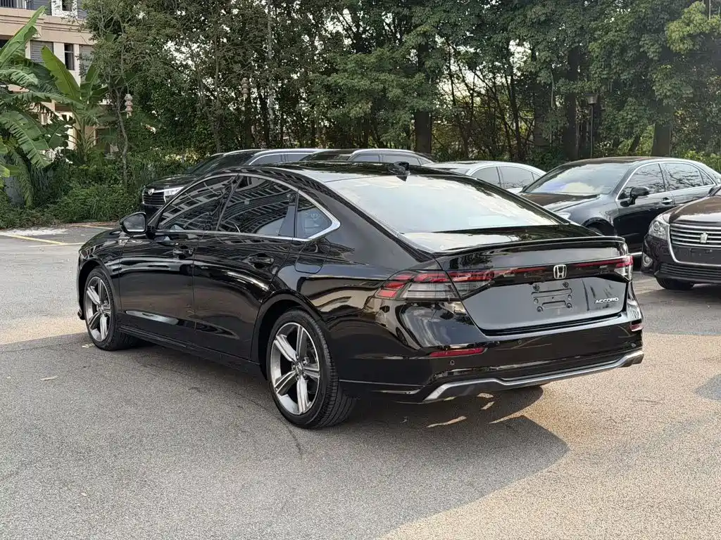 Honda Accord — миниатюра 3