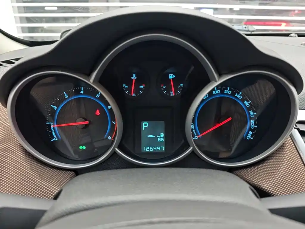 Chevrolet Cruze — миниатюра 12