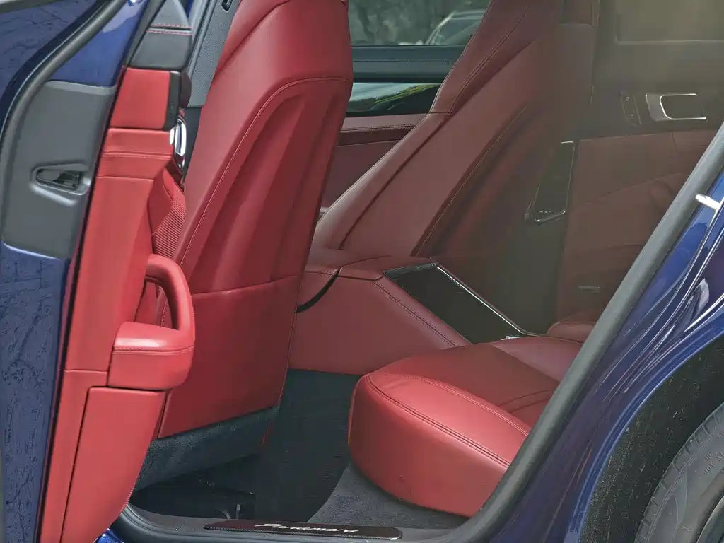 Porsche Panamera — миниатюра 7