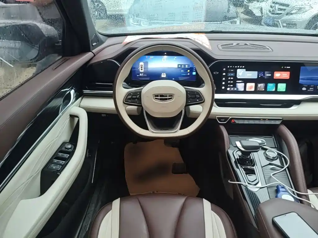 Geely Xingyue L — миниатюра 11