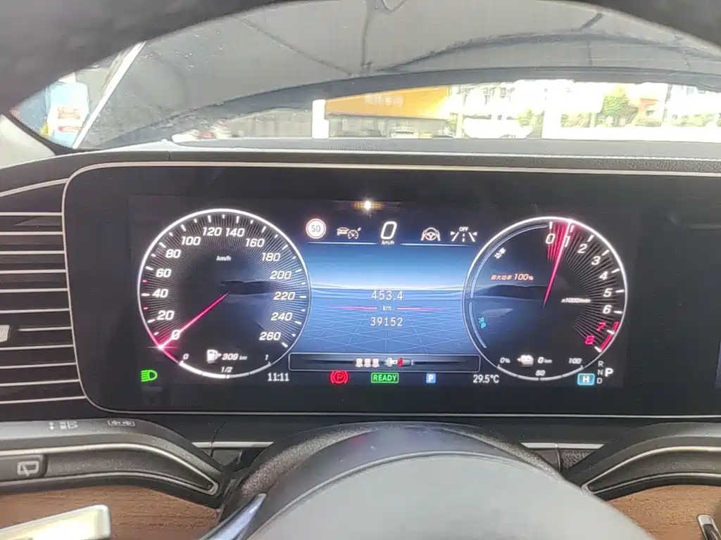Mercedes-Benz GLE New Energy — миниатюра 12
