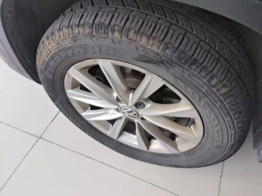 Volkswagen Tiguan — миниатюра 23