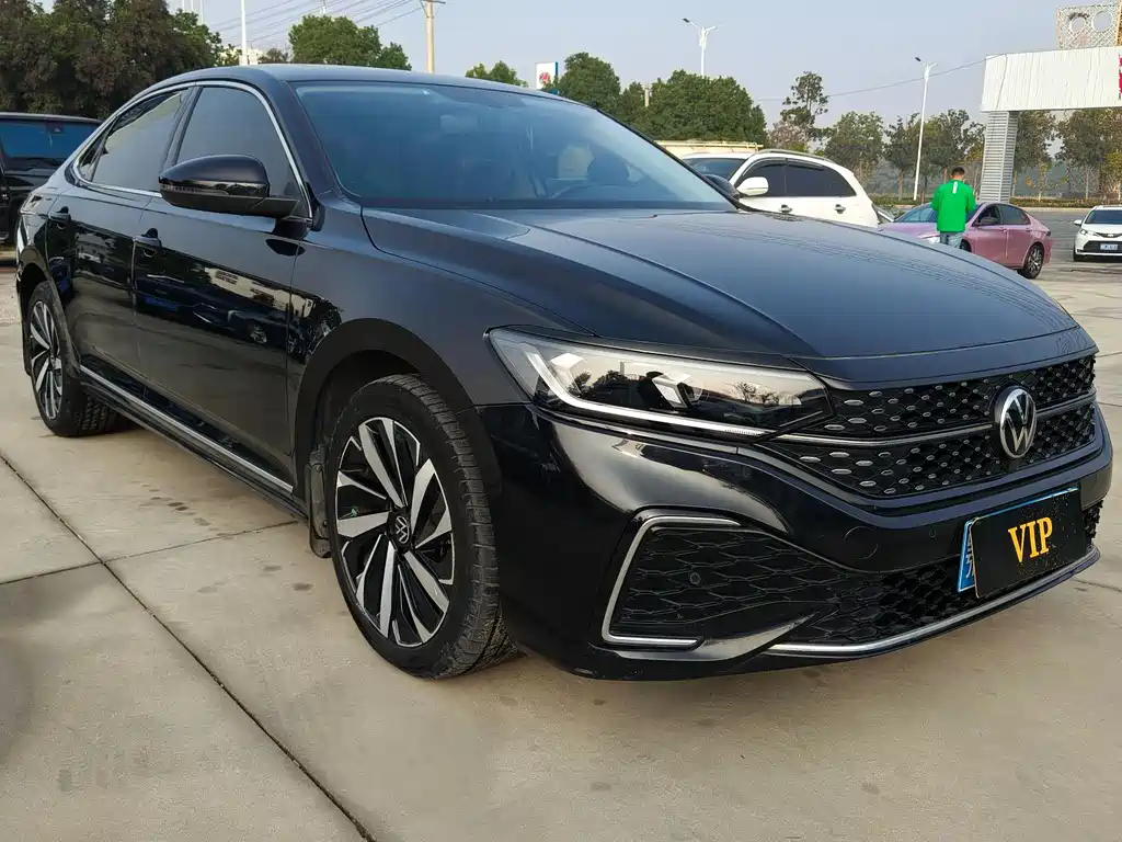 Volkswagen Passat 2022 330TSI Elite