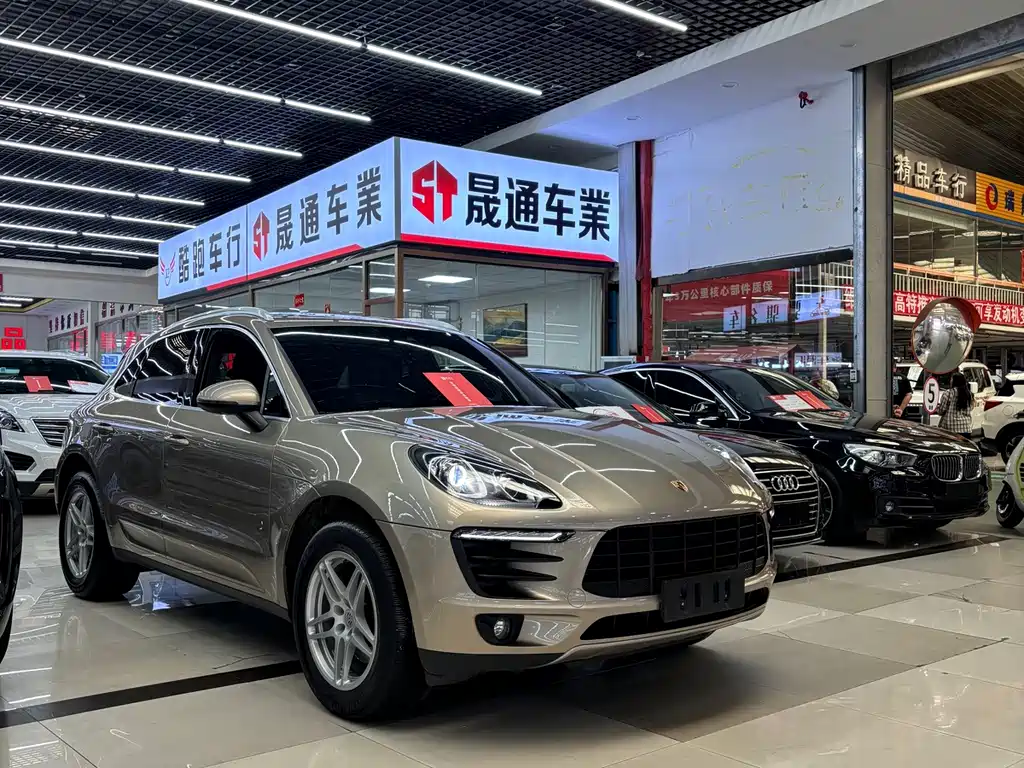 Porsche Macan — миниатюра 3