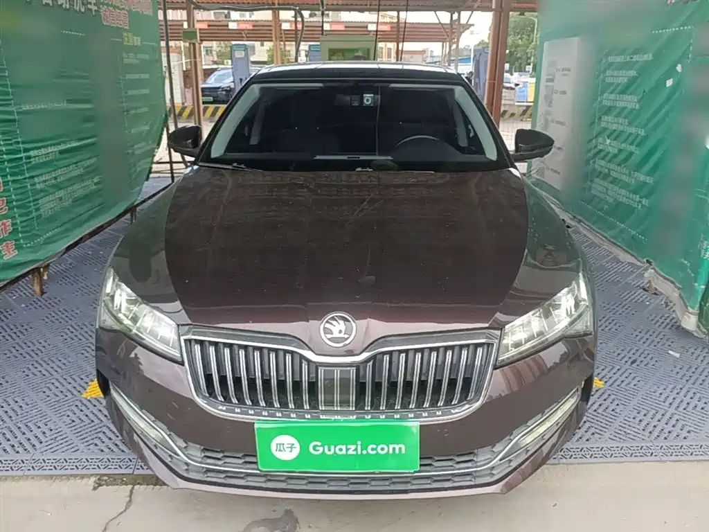 Skoda Superb 2019 TSI330 DSG Luxury