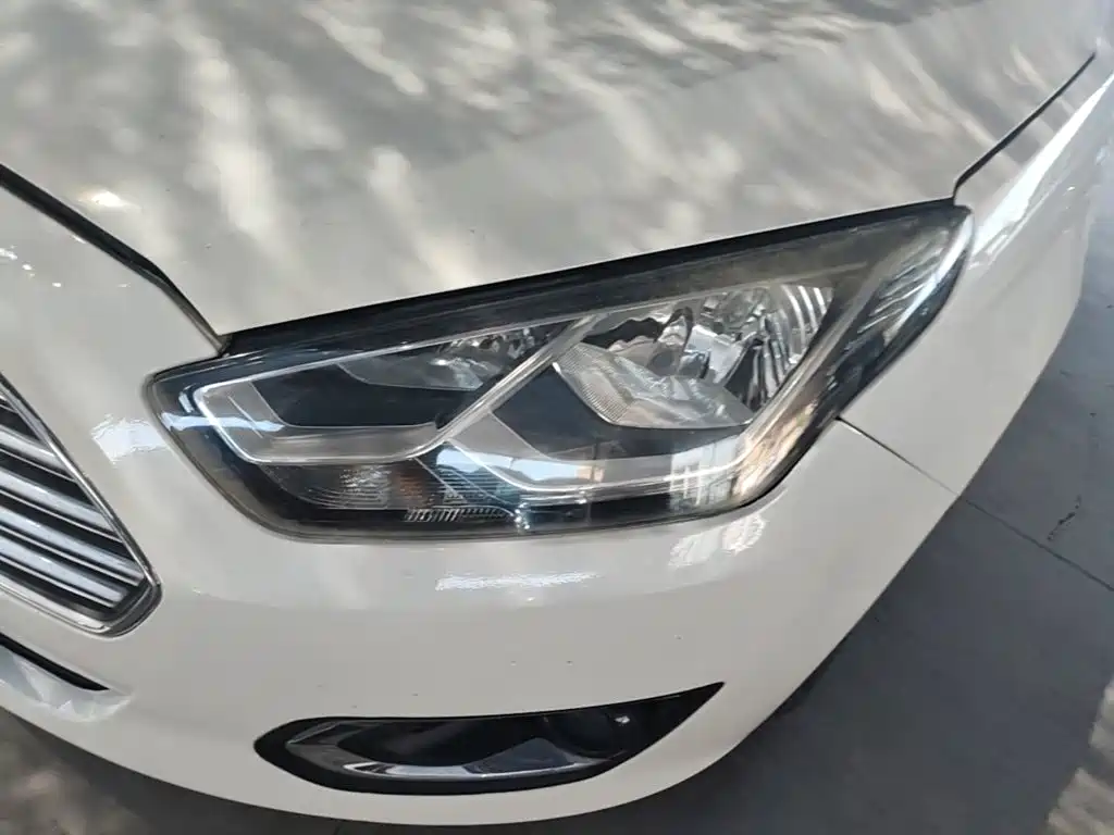 Ford Escort — миниатюра 24