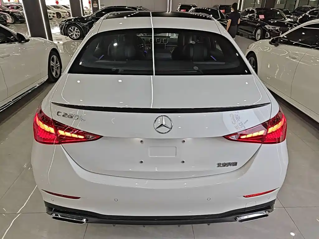 Mercedes-Benz C-Class — миниатюра 4