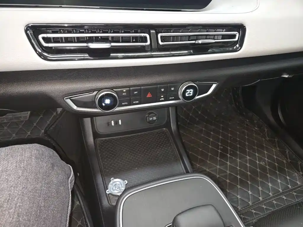 BAIC EU5 Plus — миниатюра 9