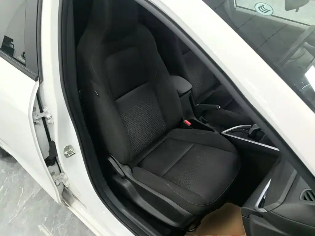 Chevrolet Cavalier — миниатюра 25