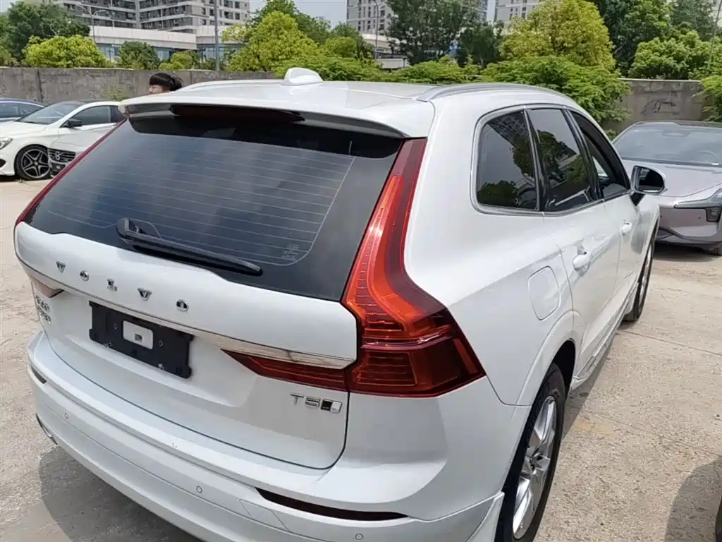 Volvo XC60 2019 T5 VI