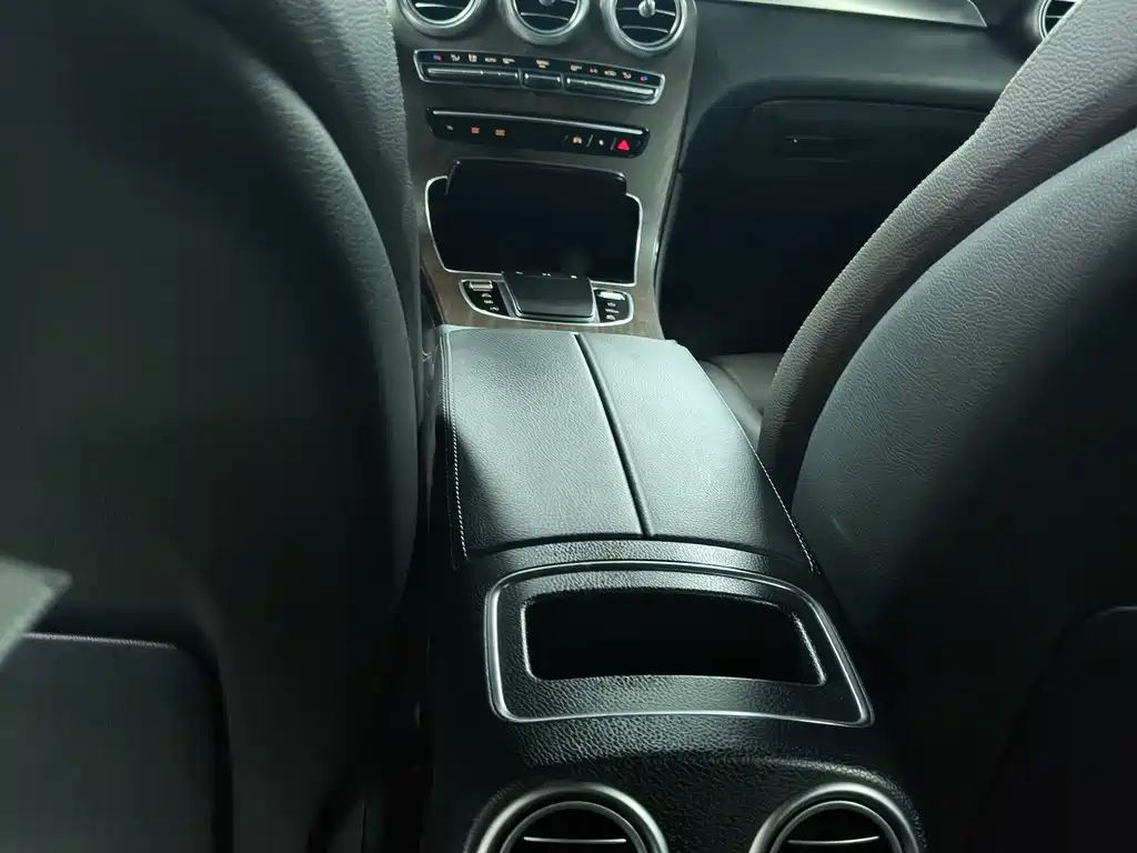 Mercedes-Benz GLC — миниатюра 8
