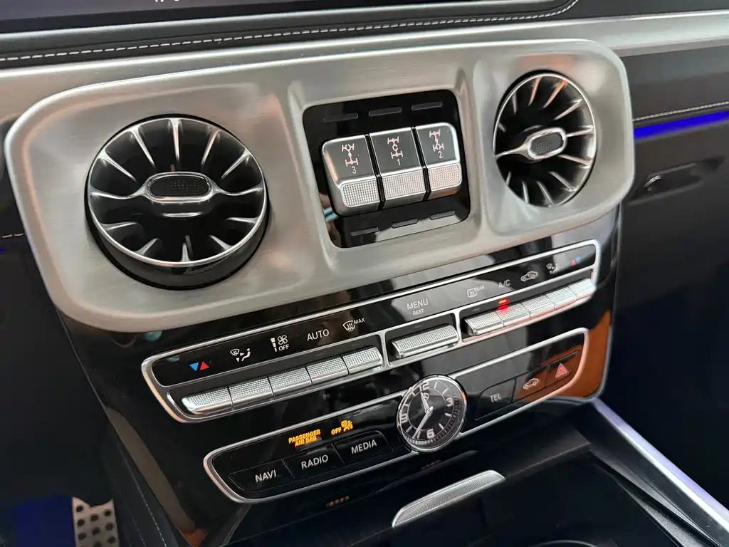 Mercedes-Benz G-Class — миниатюра 14