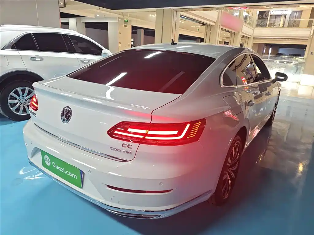 Volkswagen FAW - Passat CC CC 2020 330TSI VI