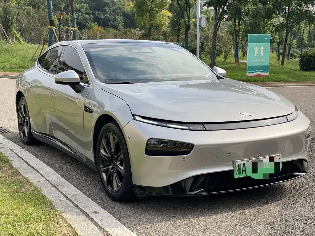 XPeng P7 — миниатюра 3