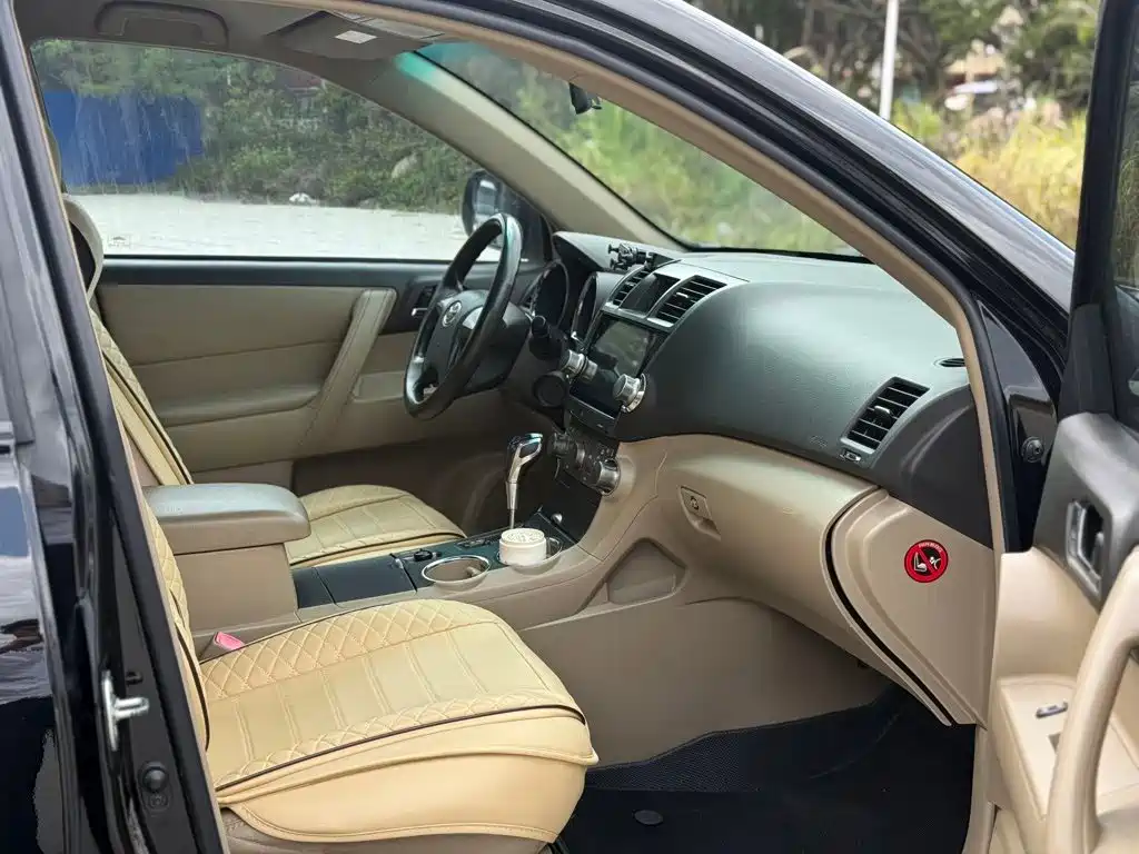 Toyota Highlander — миниатюра 9