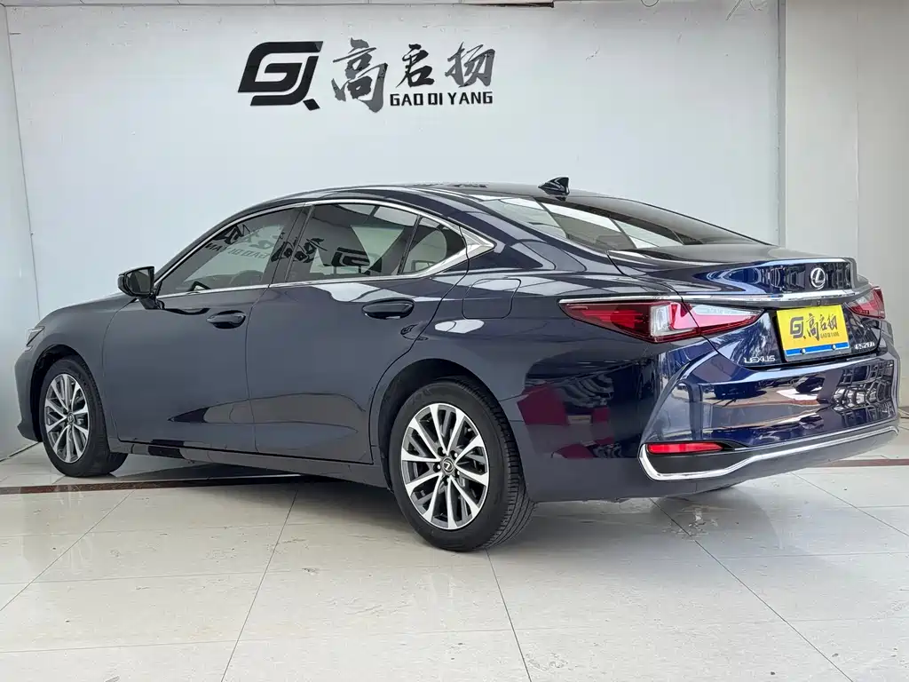 Lexus ES — миниатюра 27