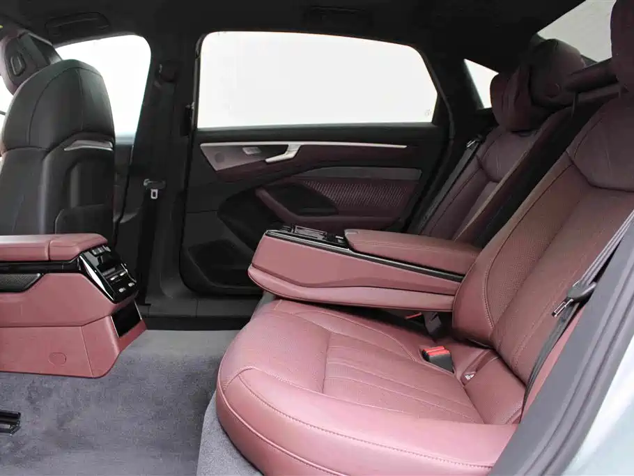 Audi A6L — миниатюра 7