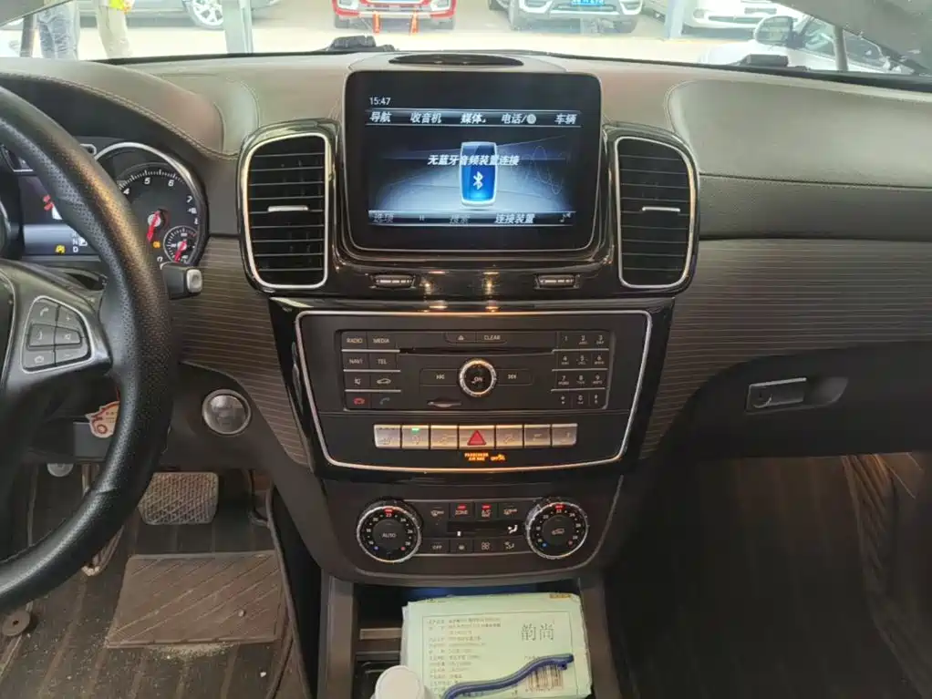 Mercedes-Benz GLE (Import) — миниатюра 13