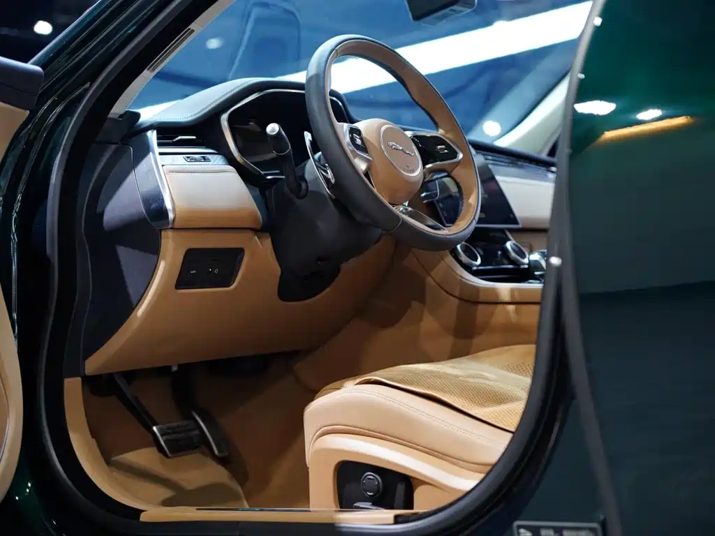 Jaguar XFL — миниатюра 34