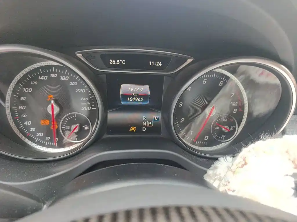 Mercedes-Benz GLA — миниатюра 12