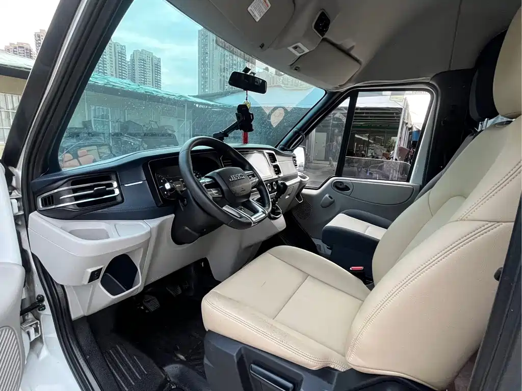 JMC JMC Fushun — миниатюра 7