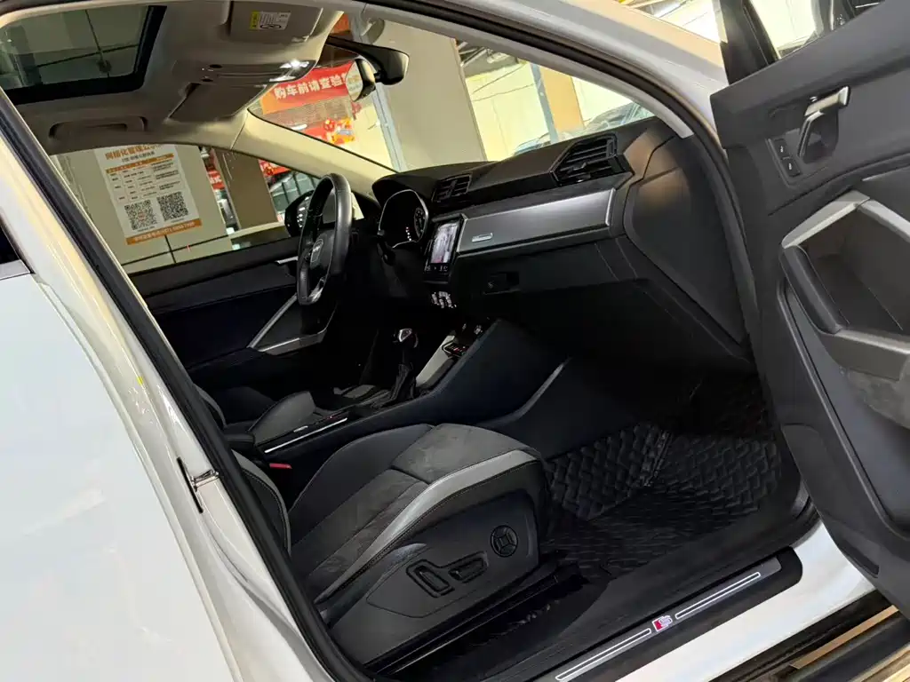 Audi Q3 2022 35 TFSI Fashion